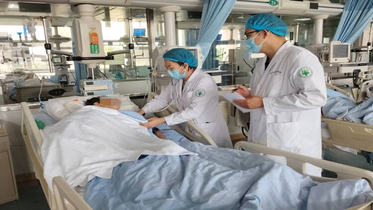 平邑县人民医院icu成功救治一脓毒症休克患者